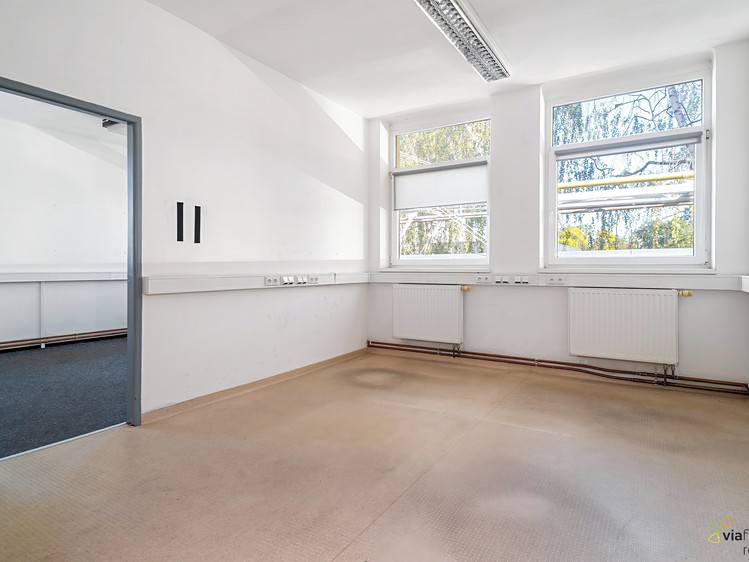 Комерційне приміщення в оренду, 1 480 м² (11 з 17)