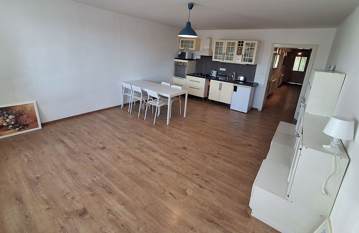 Pronájem bytu 3+kk 71 m² – fotografie 2