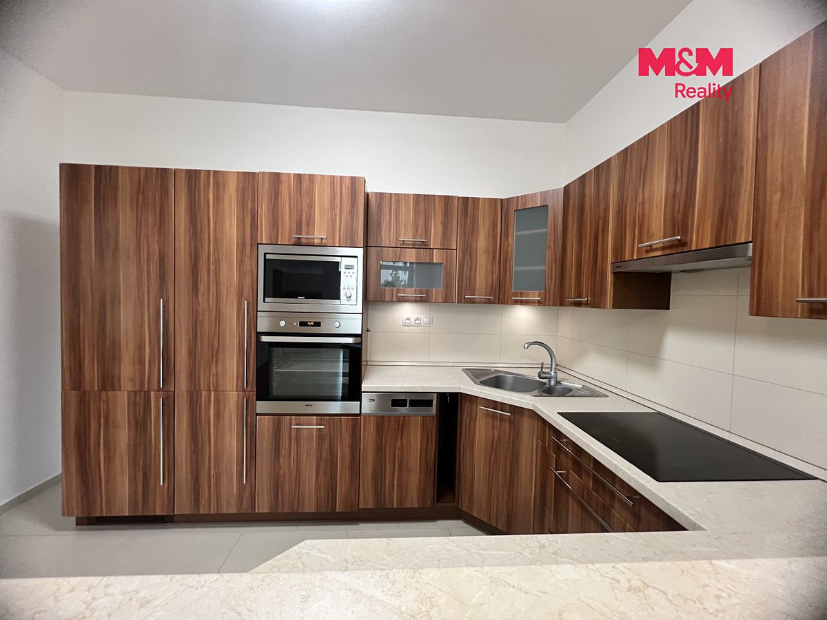 Pronájem bytu 2+kk 41 m² – fotografie 3