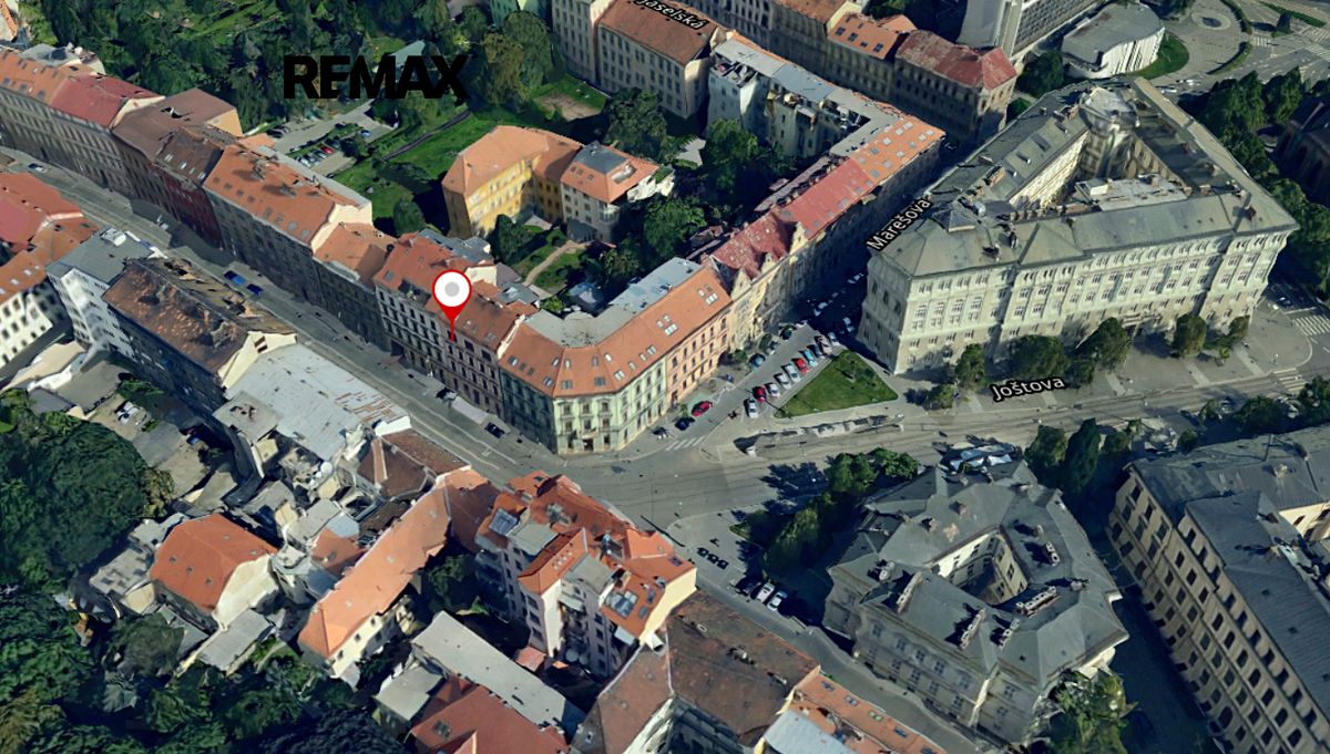 Pronájem garážového stání 18 m² – fotografie 4