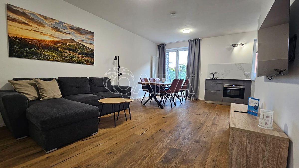 Pronájem bytu 3+kk 72 m²