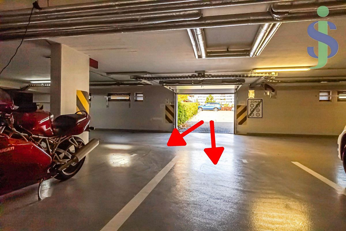 Prodej garážového stání 19 m² – fotografie 4