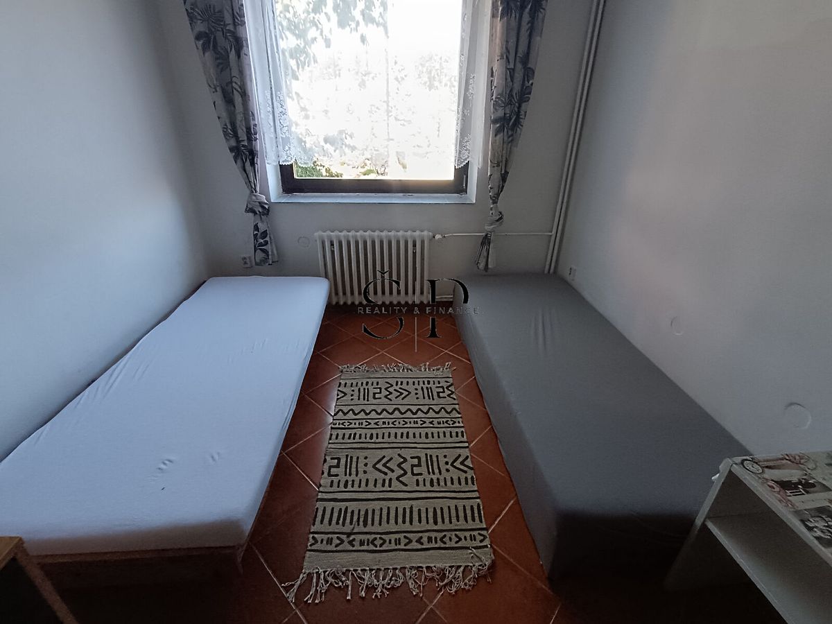 Pronájem bytu pokoje 12 m²