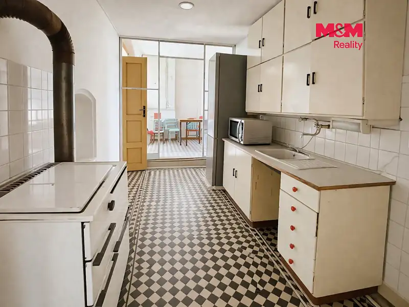 Prodej rodinného domu 209 m², pozemek 1229 m², Liběšice – náhled fotky 2