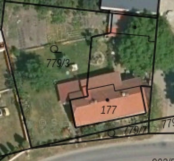 Prodej stavebního pozemku 786 m²