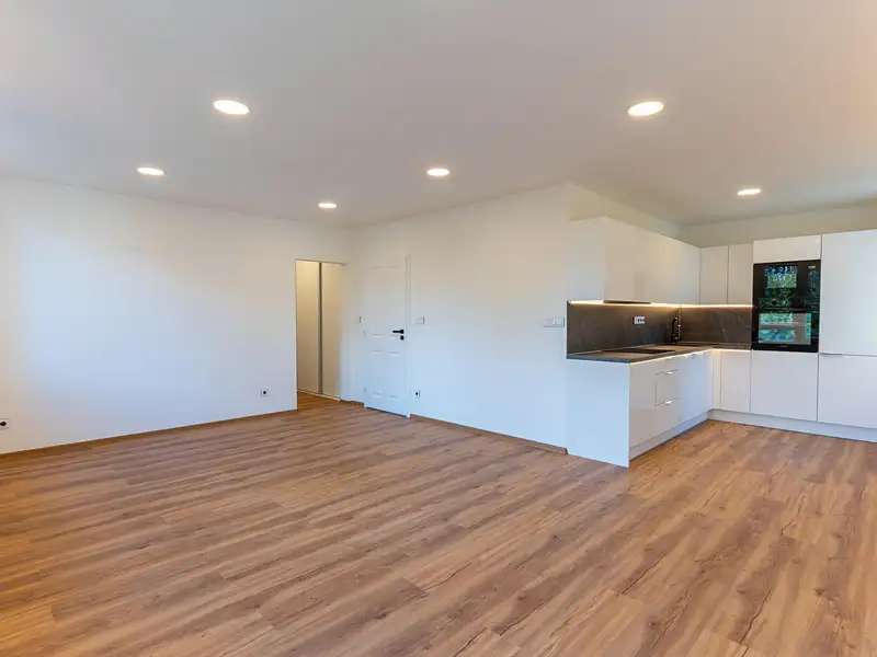 Prodej bytu 3+kk 69 m², Praha – náhled fotky 2
