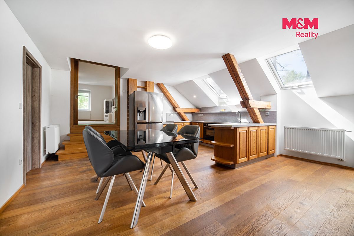 Prodej restaurace 290 m² – fotografie 2