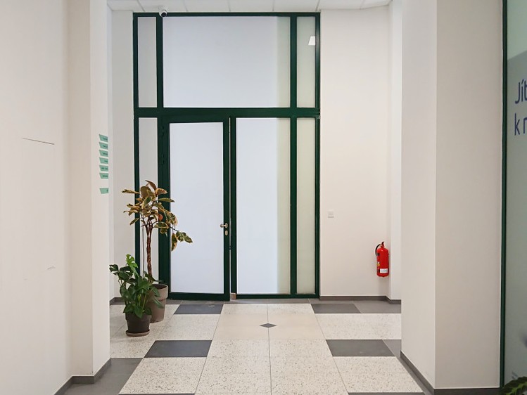 Комерційне приміщення в оренду, 80 м² (24 з 30)