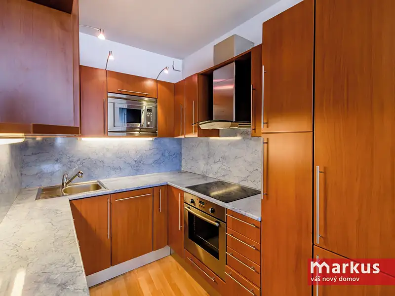 Prodej bytu 2+kk 53 m², Praha – náhled fotky 1