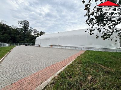 Prodej komerčního pozemku 2012 m²