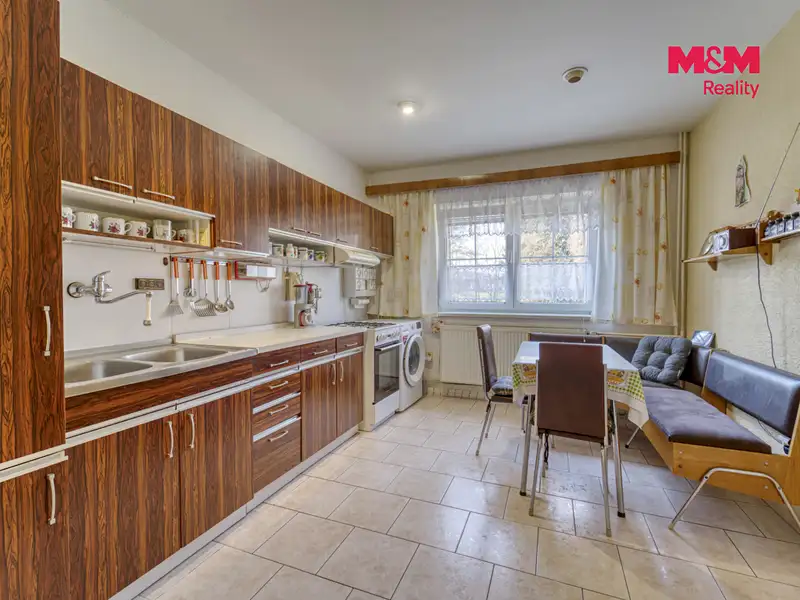 Prodej rodinného domu 150 m², pozemek 535 m², Kamenný Újezd – náhled fotky 2