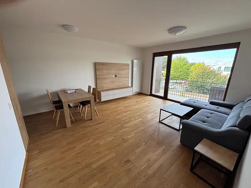 Prodej bytu 2+kk 65 m², Třeboň – náhled fotky 2