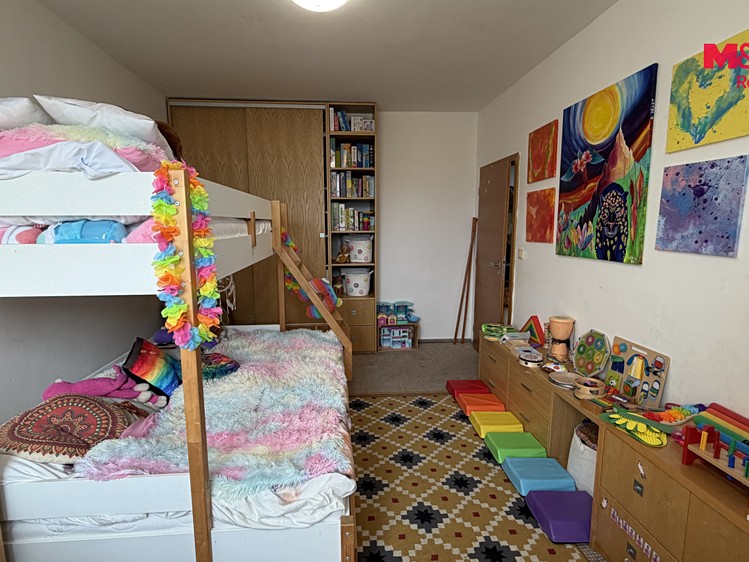 Квартира 4+1 в оренду, 87 м² (9 з 15)