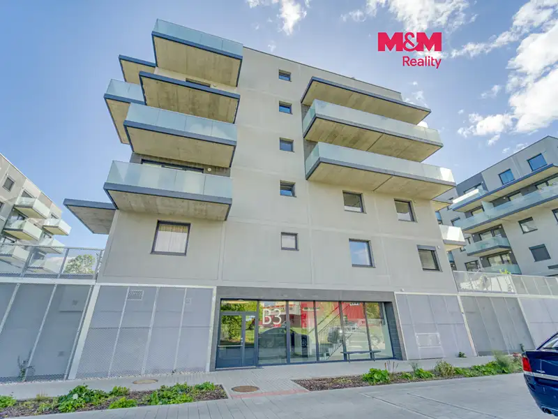 Prodej bytu 1+kk 27 m², Praha – náhled fotky 1