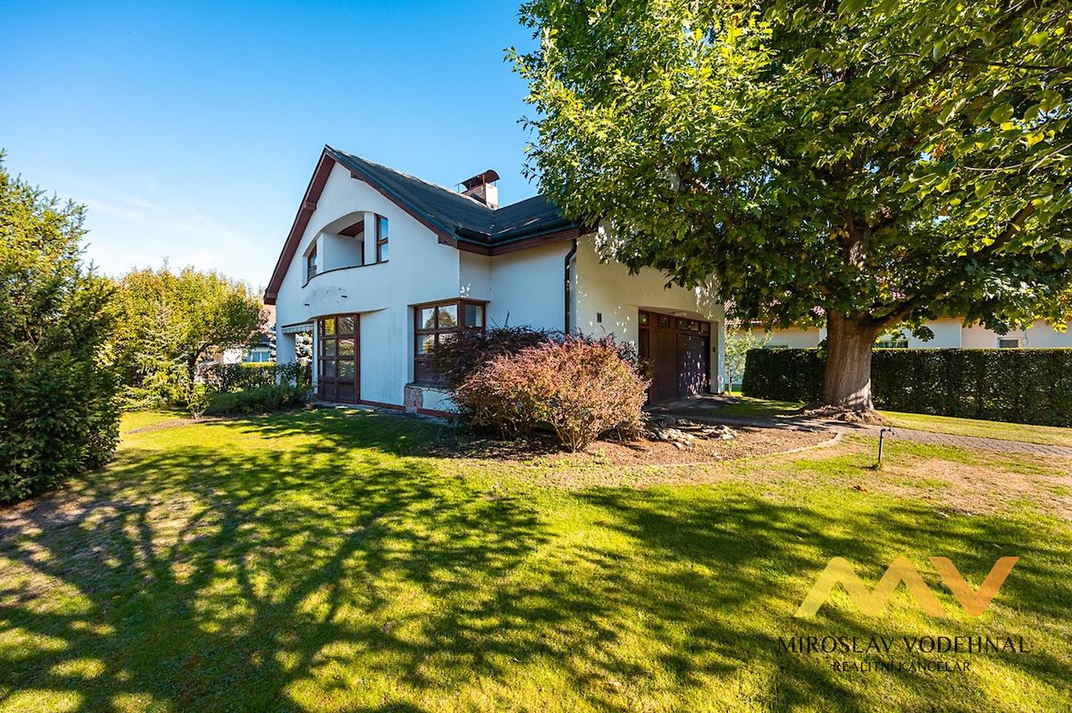 Prodej rodinného domu 159 m², pozemek 707 m², Hradec Králové – fotka 1 z 3