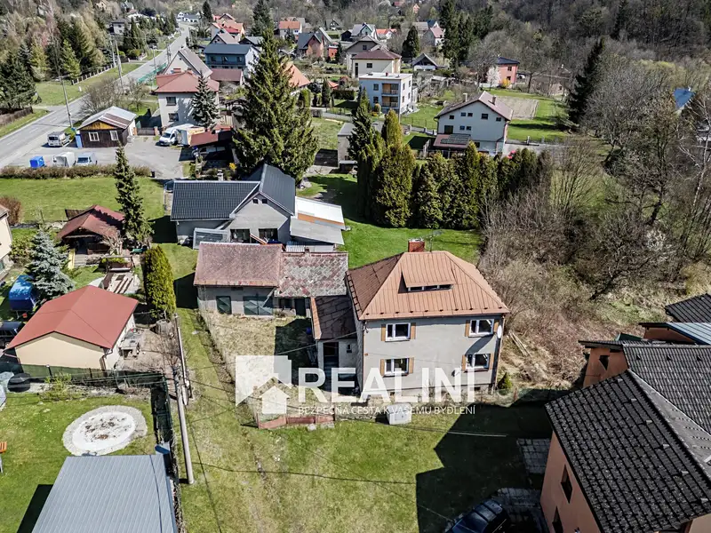 Prodej rodinného domu 200 m², pozemek 659 m², Bystřice – náhled fotky 2