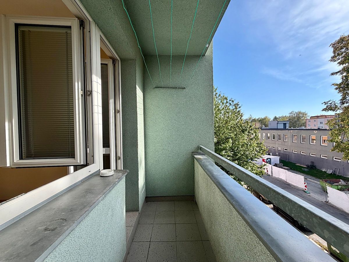 Pronájem bytu 2+1 58 m² – fotografie 4