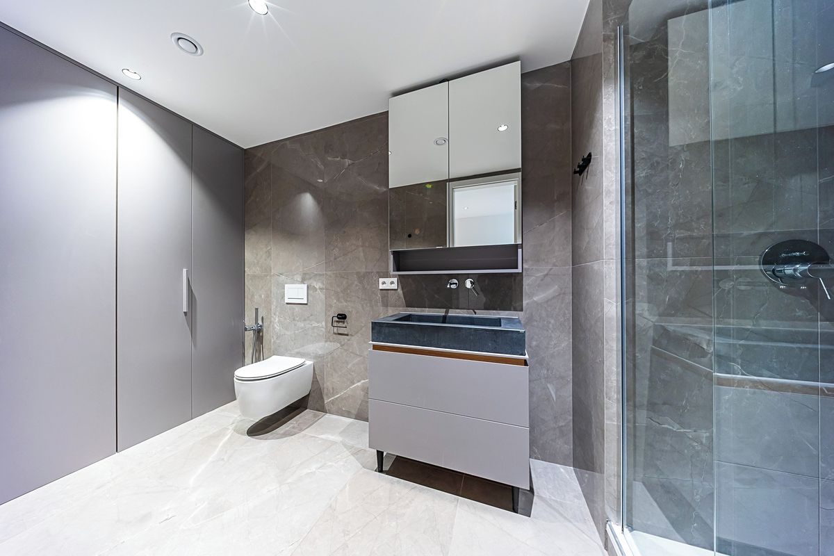 Pronájem bytu 4+kk 151 m² – fotografie 2
