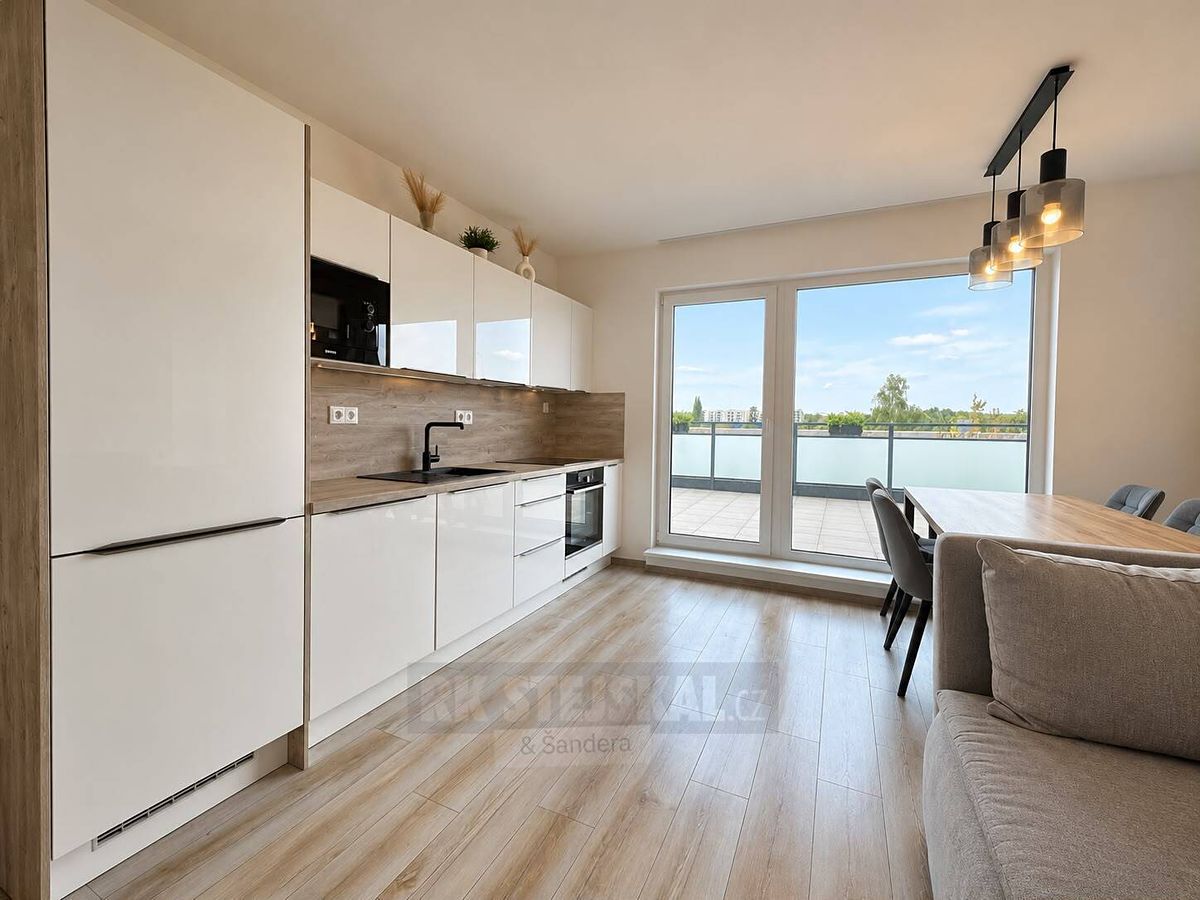 Pronájem bytu 2+kk 56 m²