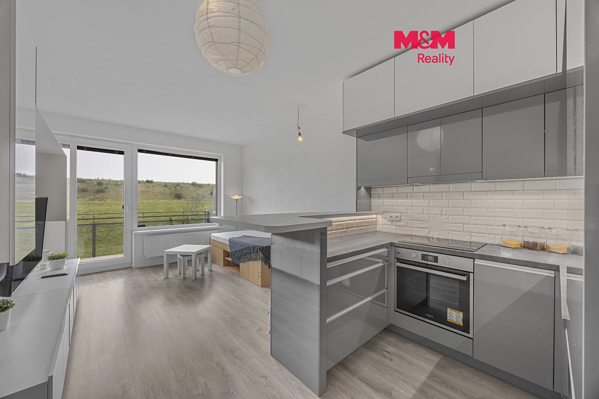 Prodej bytu 1+kk 33 m², Praha – fotka 1 z 3