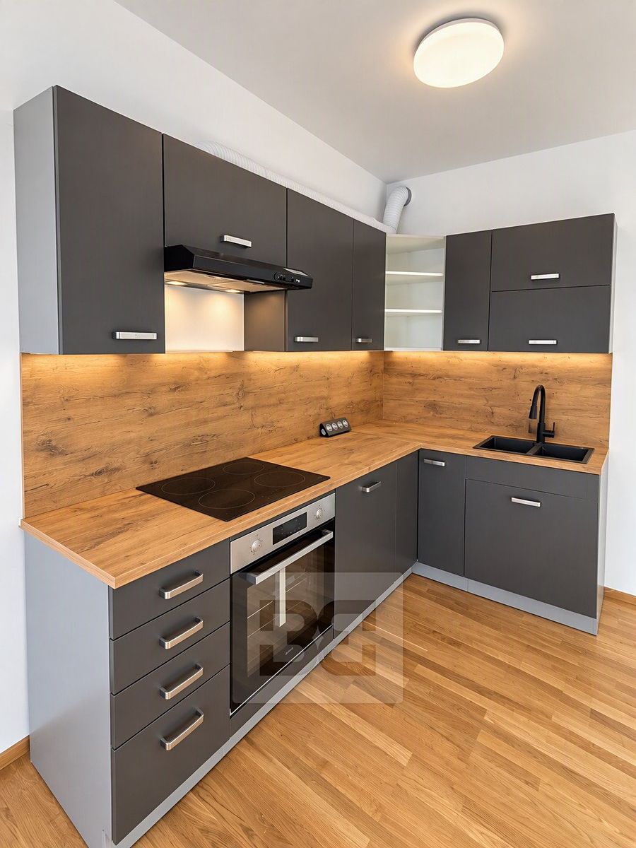 Pronájem bytu 2+kk 52 m² – fotografie 2