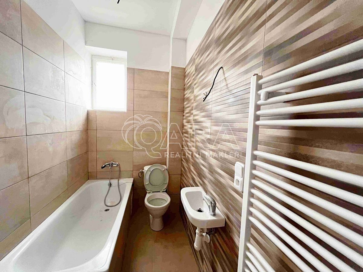 Pronájem bytu 2+kk 41 m² – fotografie 3