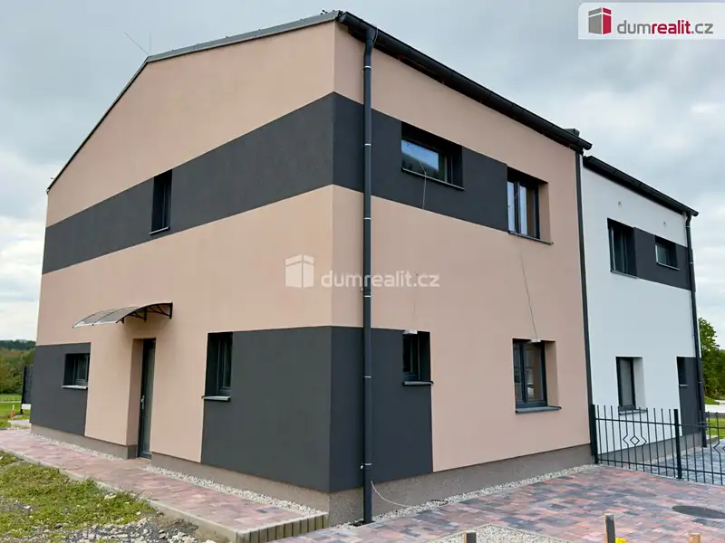 Prodej rodinného domu 115 m², pozemek 316 m², Karlovy Vary – náhled fotky 2