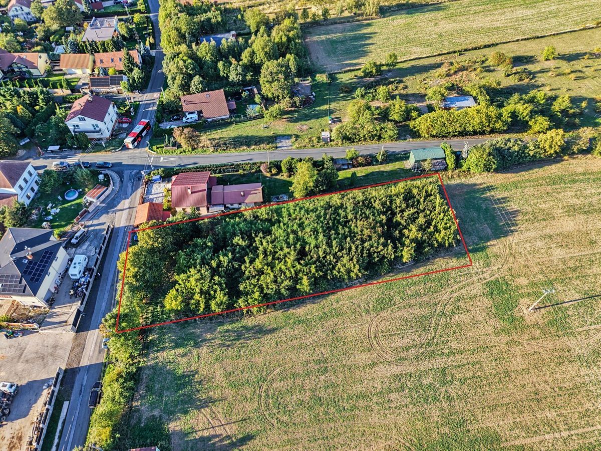 Prodej stavebního pozemku 2093 m² – fotografie 2