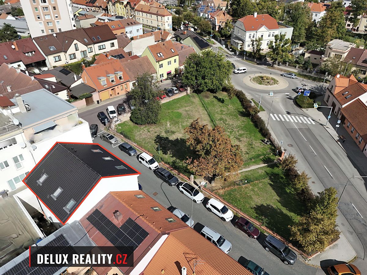 Pronájem bytu 3+kk 80 m² – fotografie 2