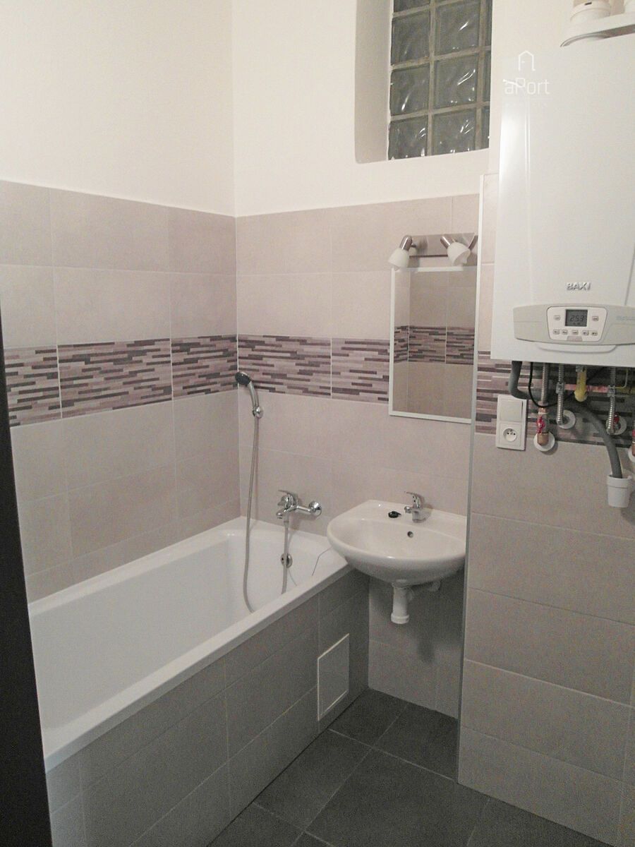 Pronájem bytu 2+kk 51 m² – fotografie 4