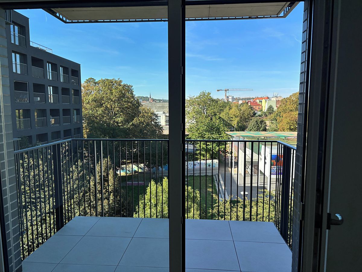 Pronájem bytu 1+kk 34 m² – fotografie 4