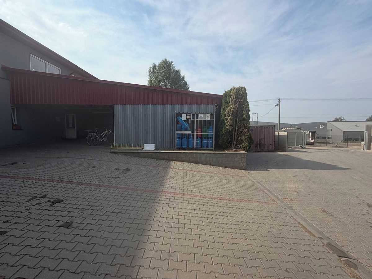 Pronájem skladového prostoru 104 m² – fotografie 2