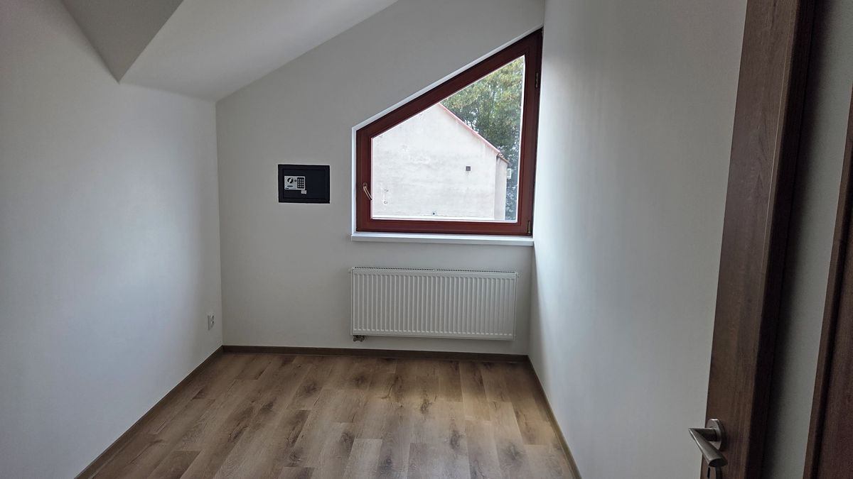 Pronájem bytu 2+kk 50 m² – fotografie 5