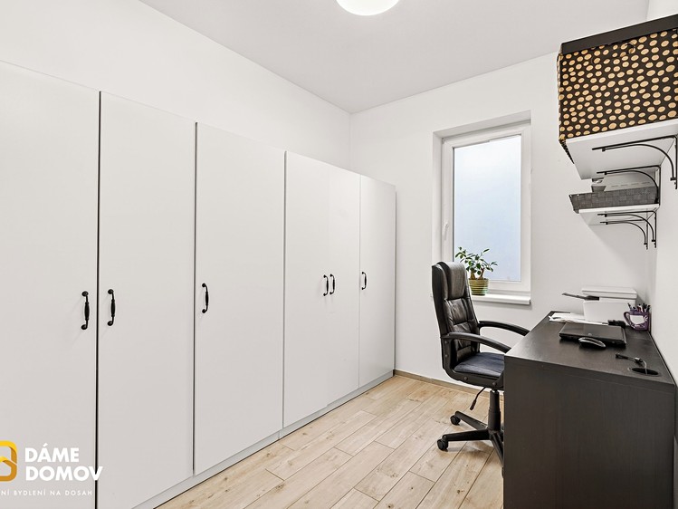 Prodej domu, 225 m² (16 z 37)