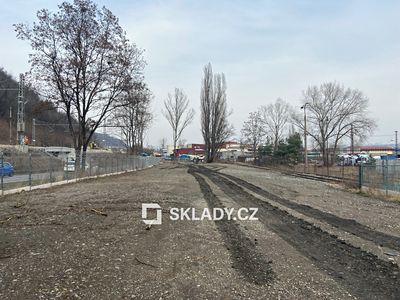 Pronájem komerčního pozemku 3900 m²