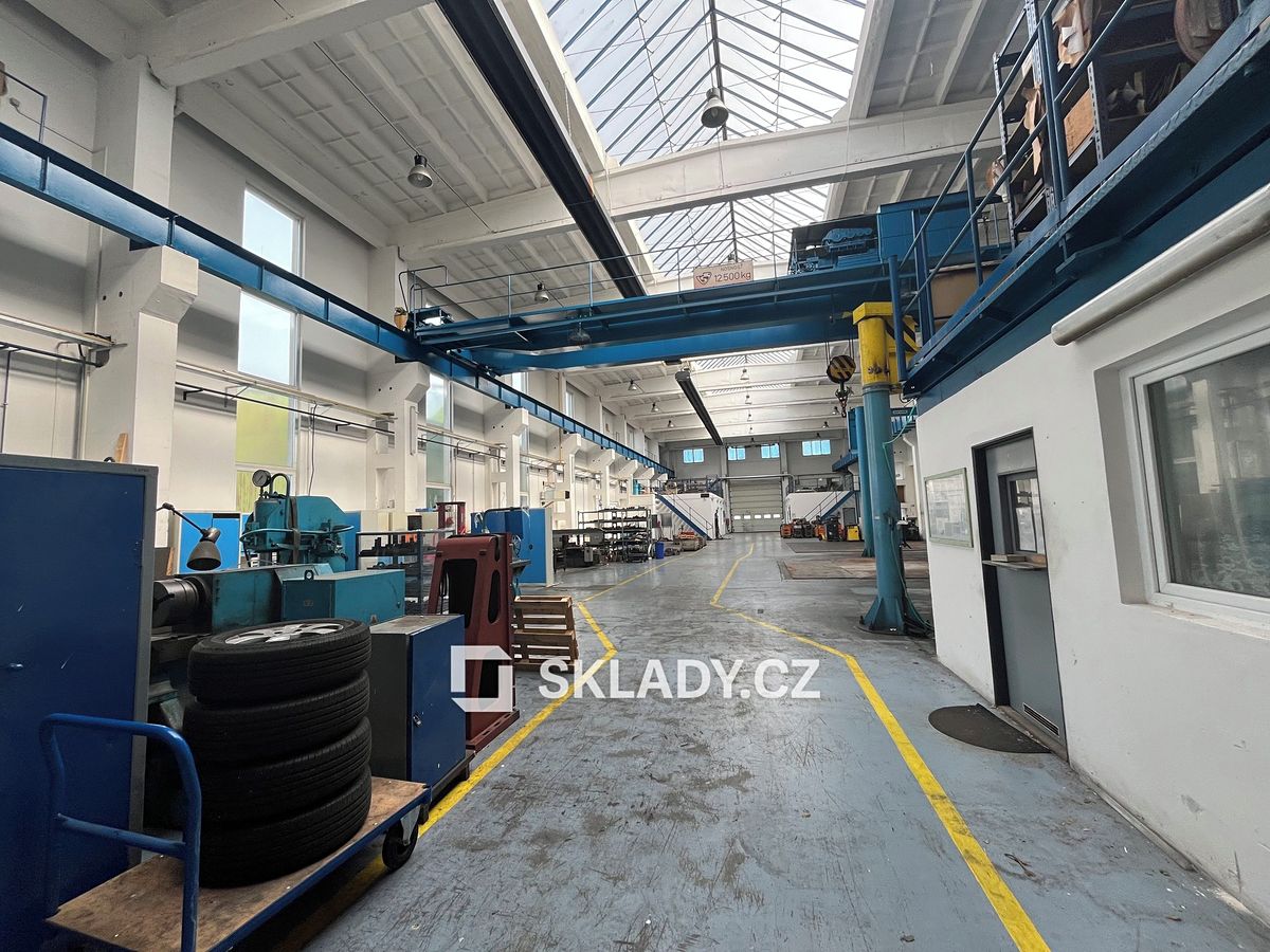 Pronájem skladového prostoru 3947 m² – fotografie 3