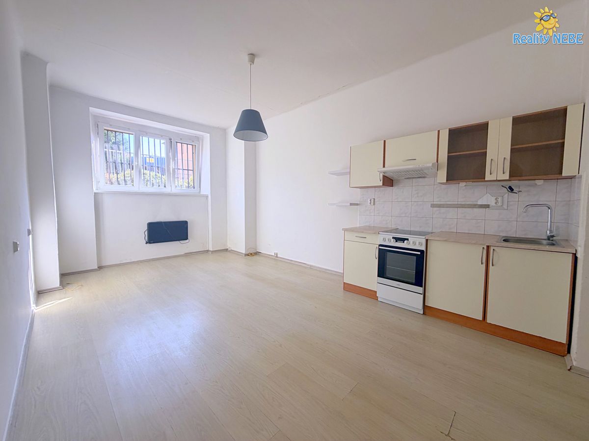 Pronájem bytu 2+kk 62 m², Praha – fotka 1 z 3