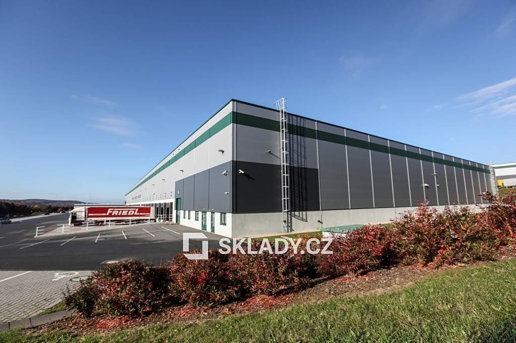 Pronájem skladového prostoru 5800 m² – fotografie 2
