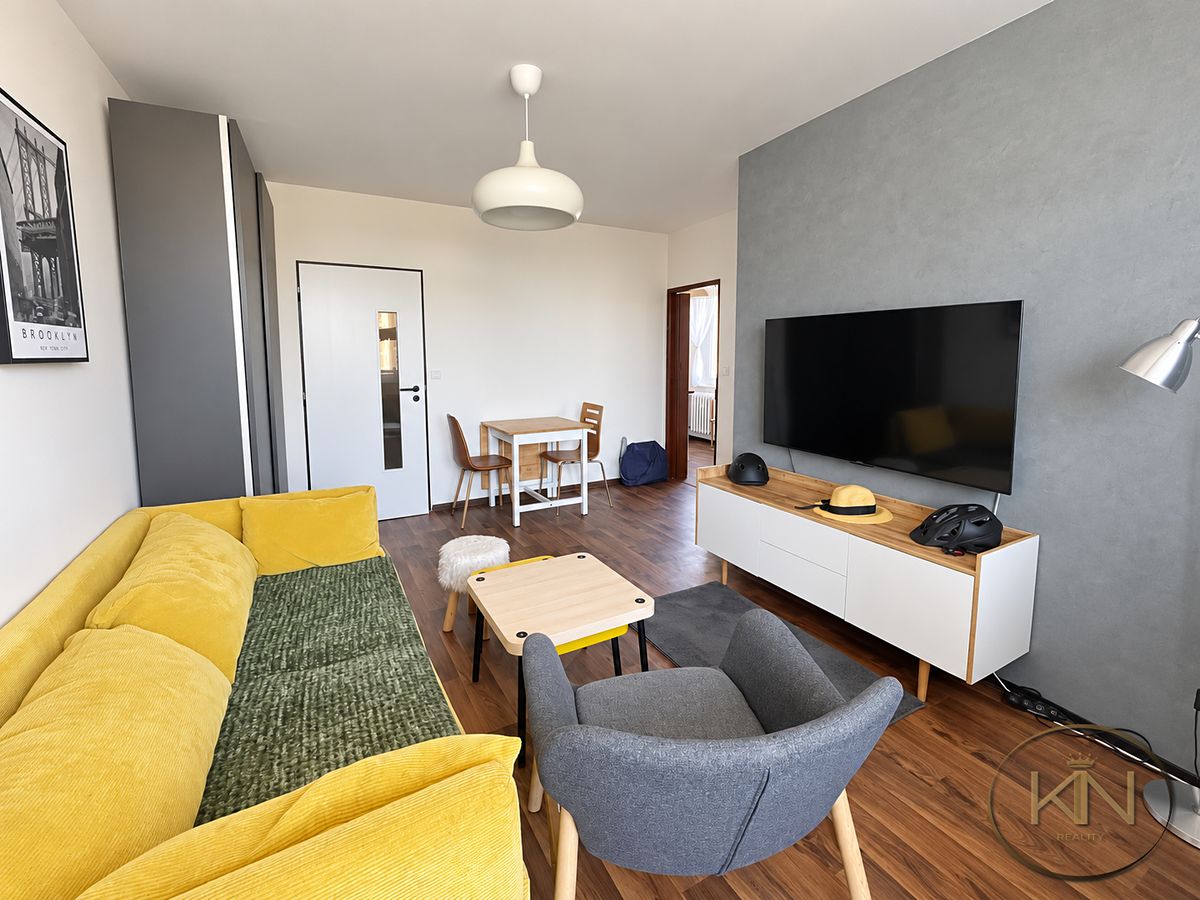 Pronájem bytu 2+1 43 m² – fotografie 2