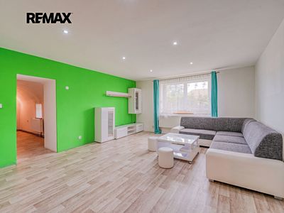 Prodej rodinného domu 220 m², pozemek 1917 m²
