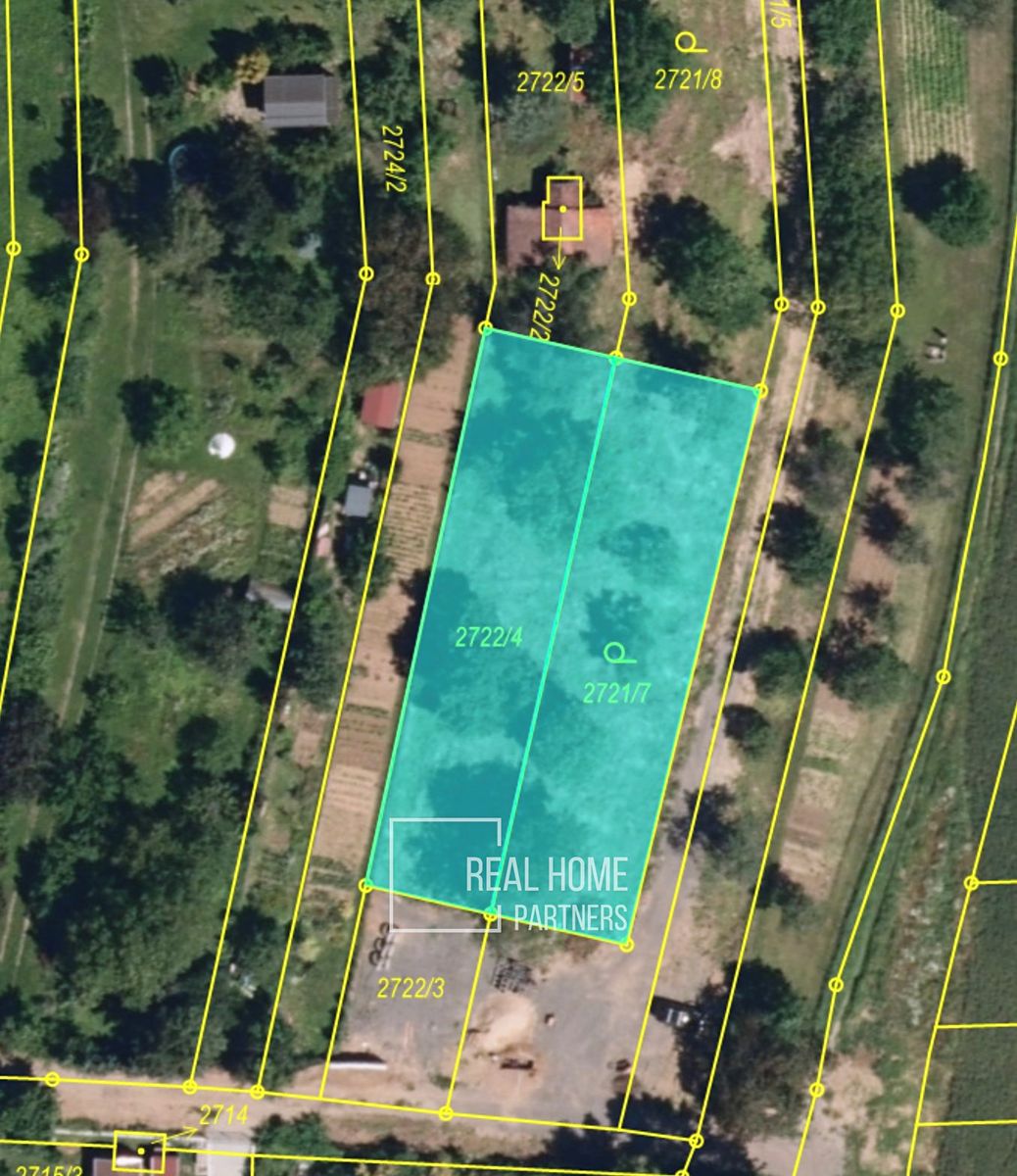 Prodej stavebního pozemku 1087 m² – fotografie 2