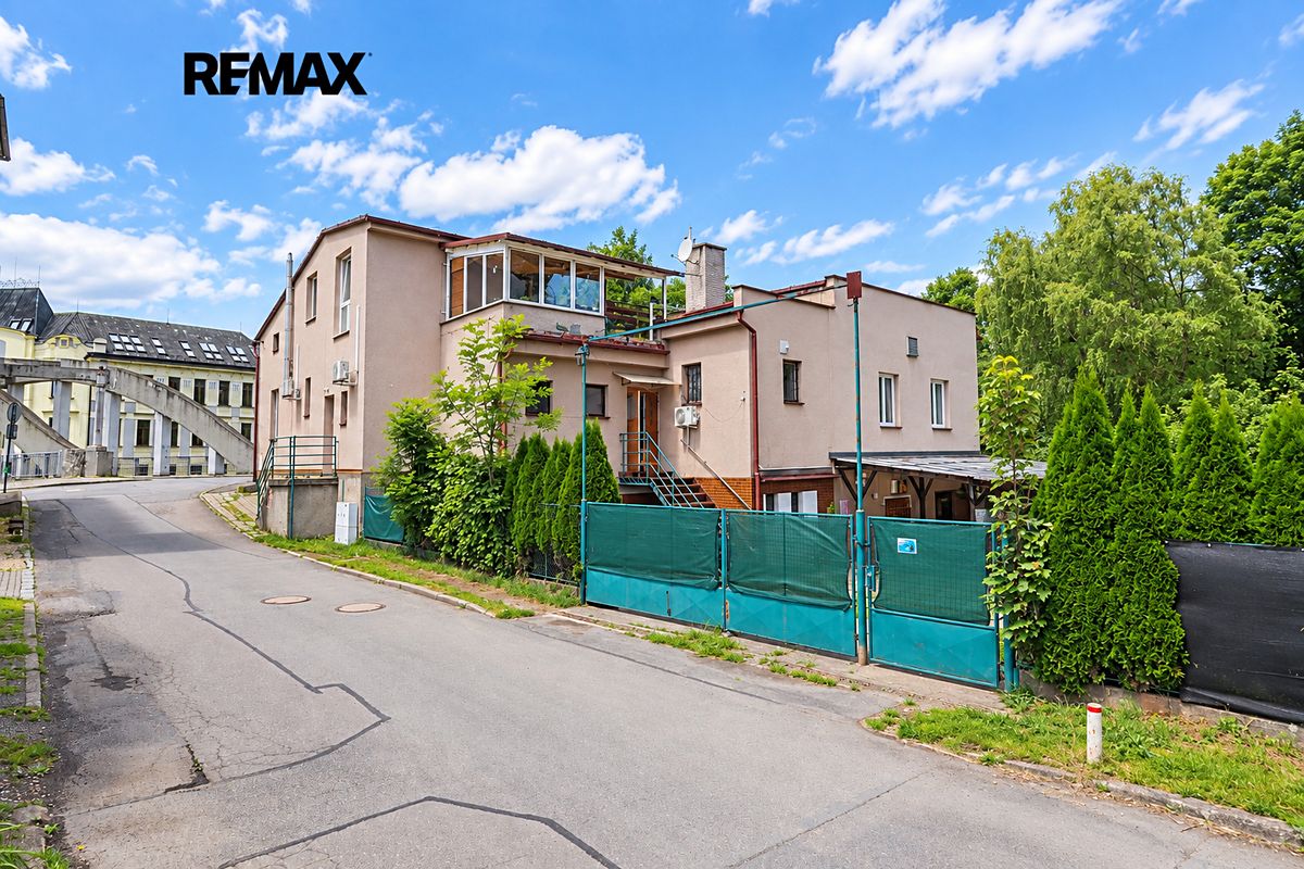 Prodej obchodního prostoru 330 m²