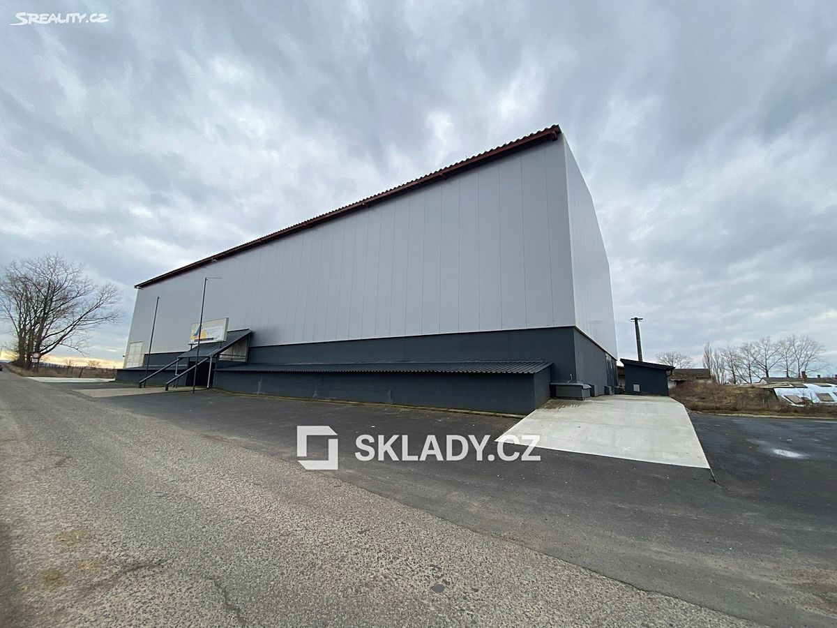 Pronájem skladového prostoru 1126 m²