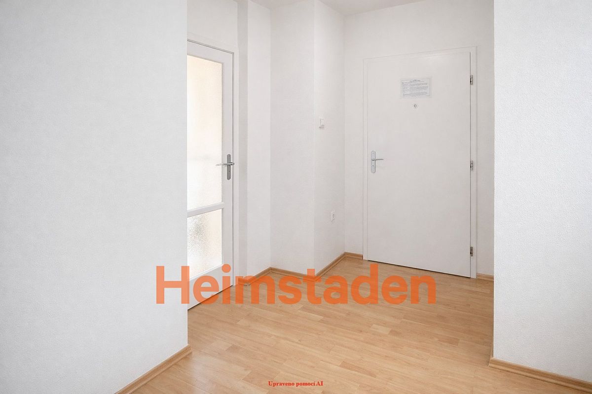 Pronájem bytu 2+kk 39 m² – fotografie 5