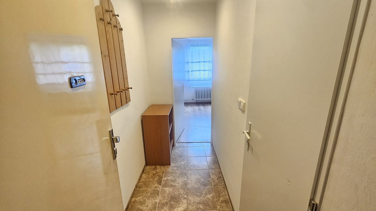 Pronájem bytu 1+kk 19 m² – fotografie 2