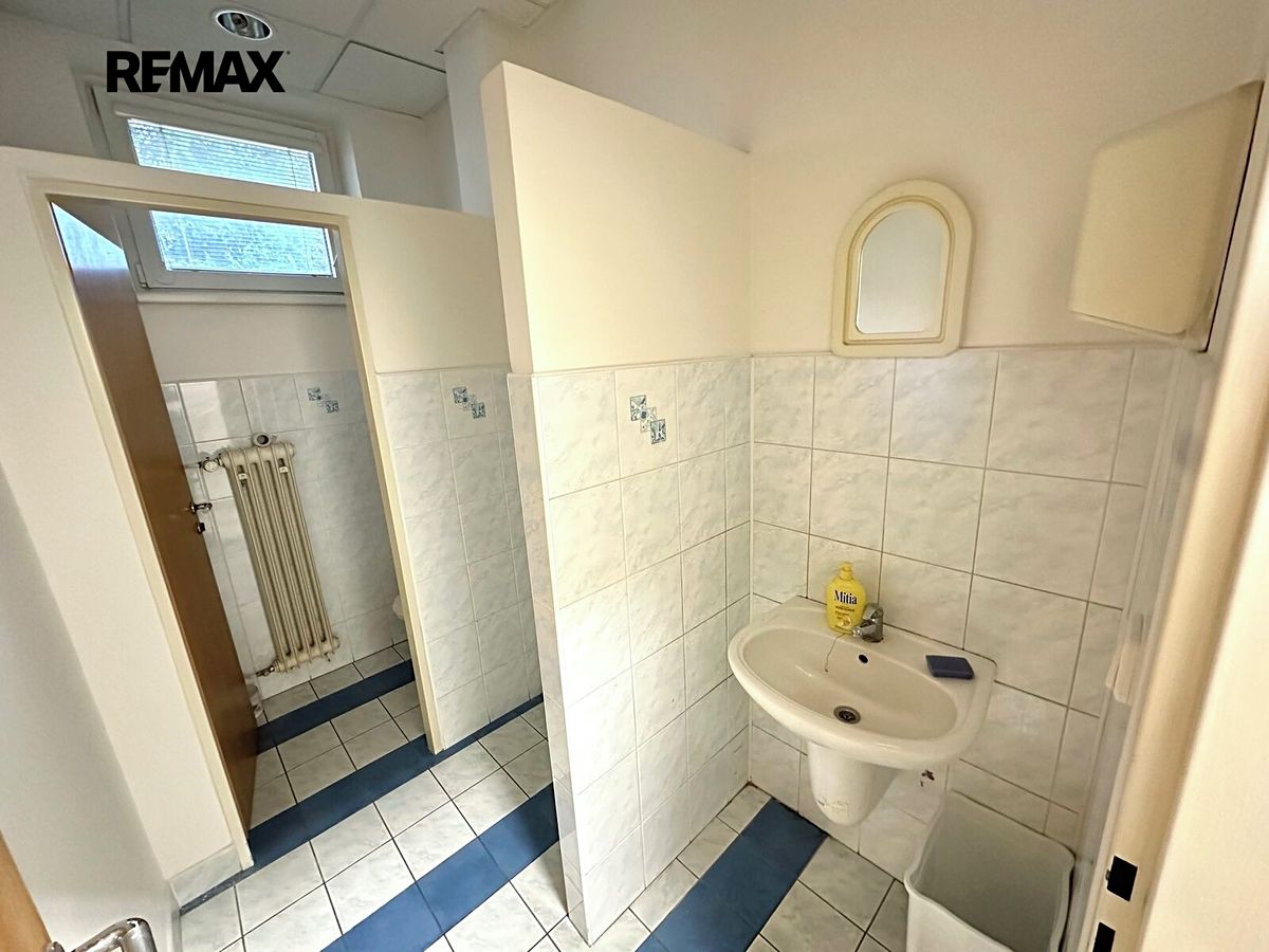 Pronájem kanceláře 44 m² – fotografie 5
