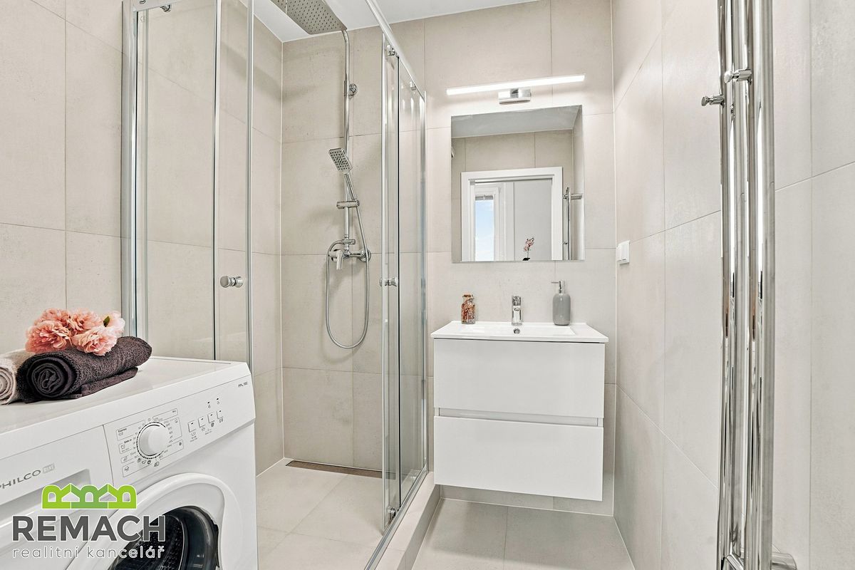 Pronájem bytu 2+1 55 m² – fotografie 3