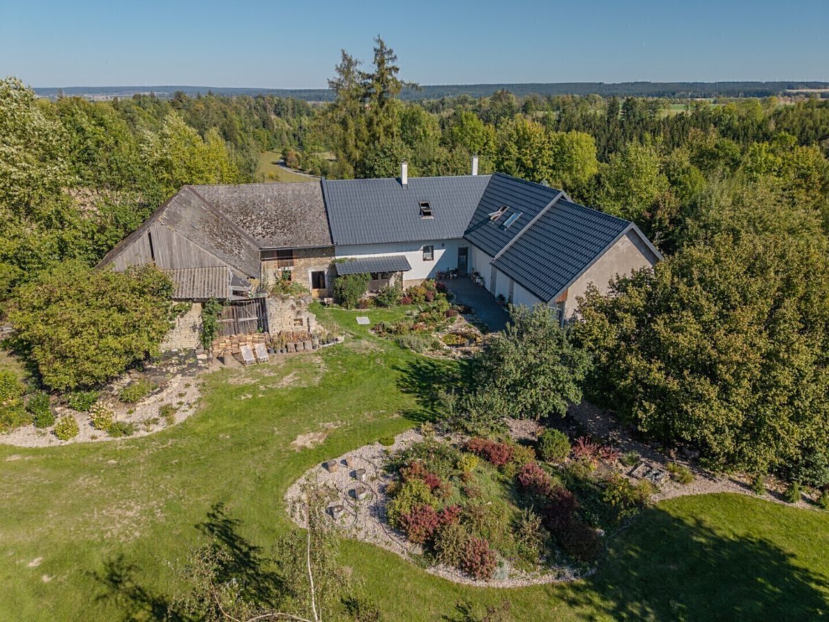 Prodej zemědělské usedlosti 220 m², pozemek 9306 m² – fotografie 2