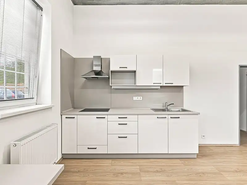 Pronájem kanceláře 34 m², Praha – náhled fotky 2