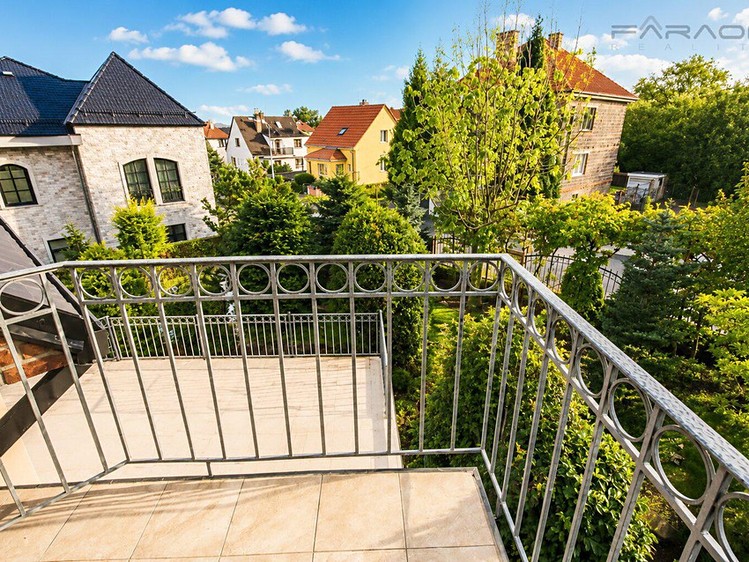 Haus zur Miete, 384 m² (4 von 14)